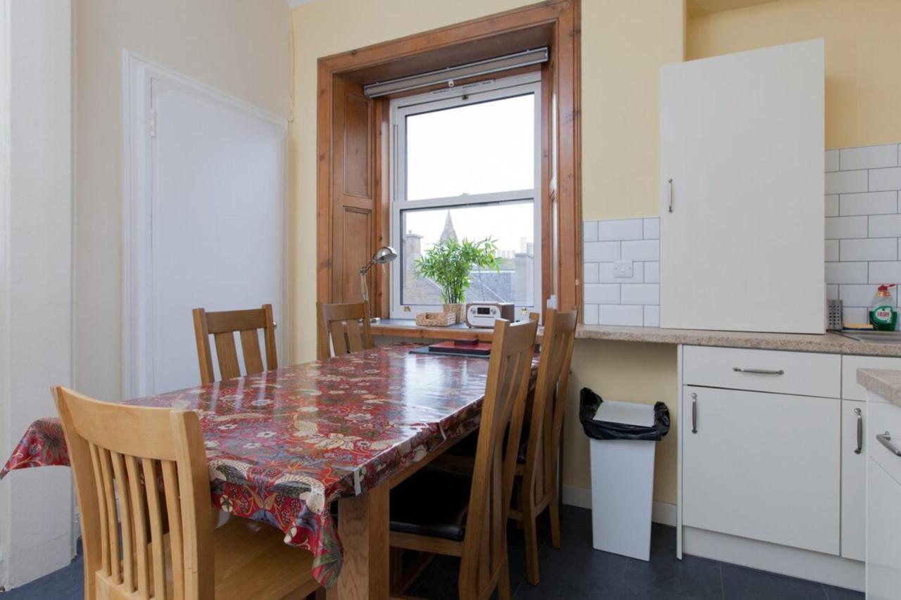 Elegant Traditional Edinburgh City Centre Flat Buitenkant foto