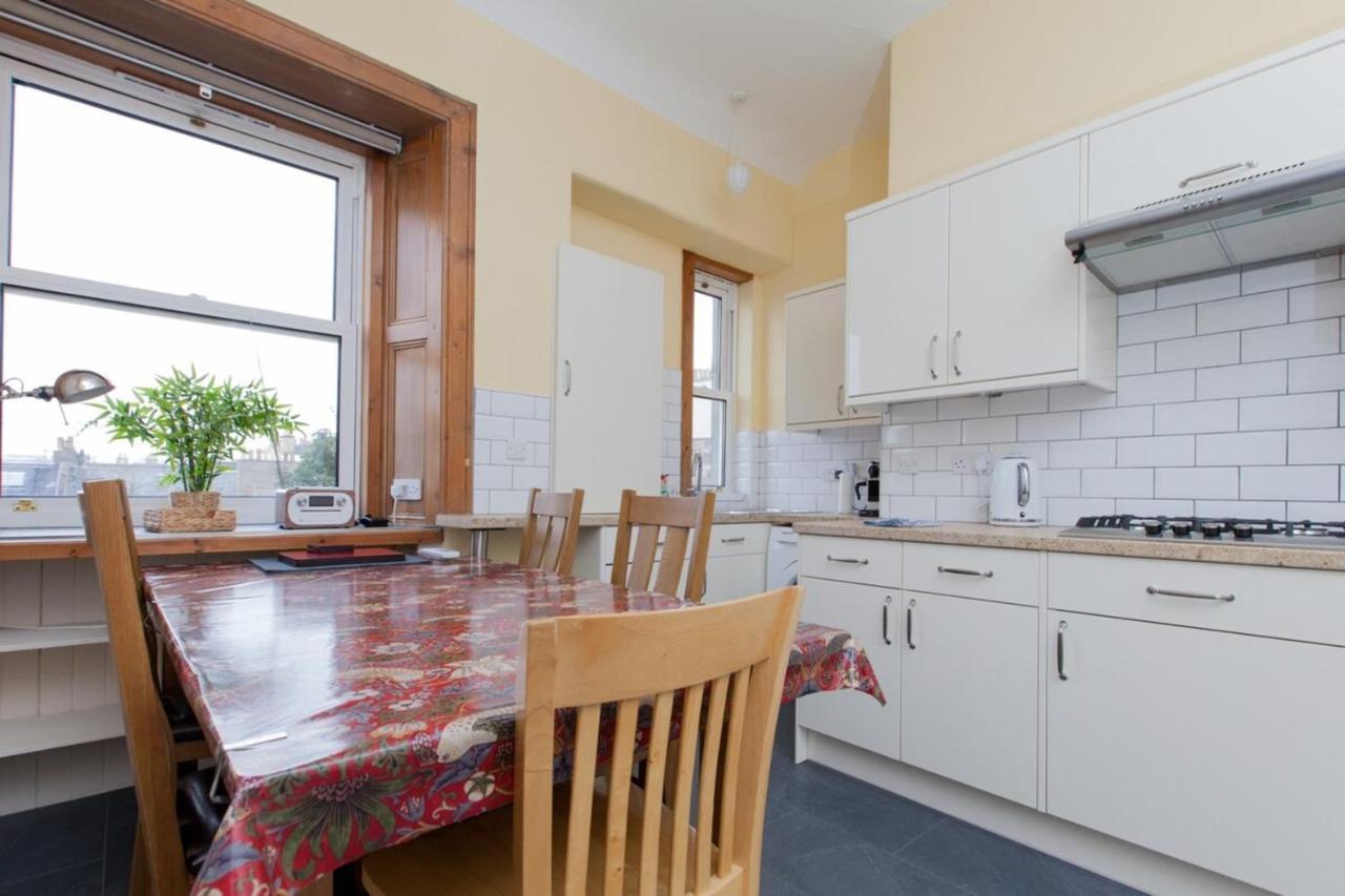 Elegant Traditional Edinburgh City Centre Flat Buitenkant foto